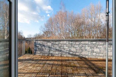 Bühlau/Weißer Hirsch - große 2-Zimmer-Dachgeschosswohnung mit Dachterrasse und Blick ins Grüne