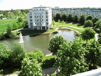 Dachgeschosswohnung mit Aufzug in grüner und gepflegter Wohnanlage