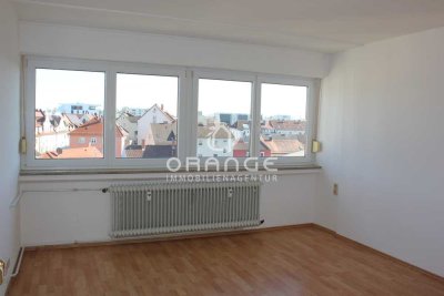 ***Sonnige 3-Zimmer-Wohnung mit Balkon in zentraler Lage von Neu-Ulm***