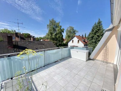 Ein Juwel !  Dachterrassenwohnung mit Lift in Alleinlage im DG