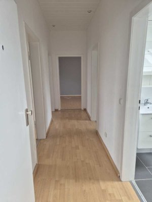 Schöne kleine gut geschnittene 3-Zimmer-Wohnung in Velbert