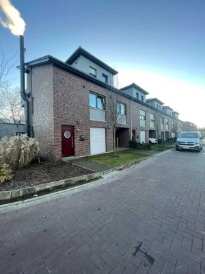 Borkumer Ring: Exklusive 5-ZKB Maisonette-Wohnung in Oldenburg