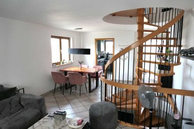 Ruhige helle 3 Zimmer Wohnung mit EBK in Marbach am Neckar