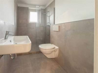 3-Zimmer-Wohnung mit Balkon Top-Anbindung / neues Badezimmer