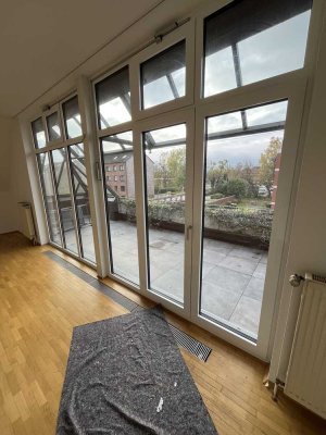 Renovierte helle Etagenwohnung