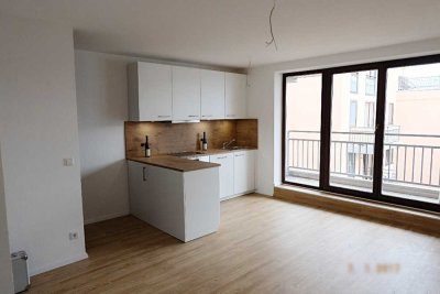 Prov.-frei: Helle Wohnung in Mainz, nur 5 Min.  zum HBF