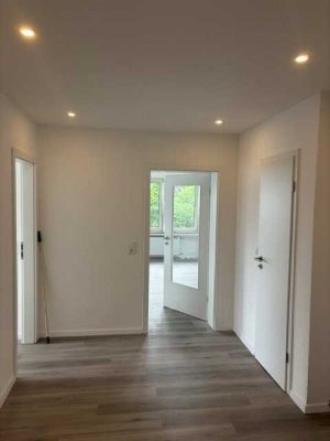 Von Privat!  Komplett sanierte 3-Zimmer-Wohnung in Wuppertal-Ronsdorf