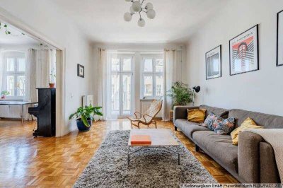 Attraktive 4-Zimmer Altbauwohnung mit Balkon und Aufzug