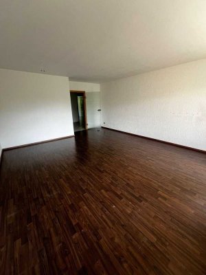 In Holthausen Tasteful 4-room apartment with well equipped interior area with balcony & EBK