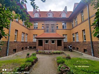 Frisch renovierte Dachgeschosswohnung