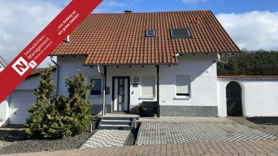 Gerade erst den Kinderschuhen entwachsen - Freistehendes Einfamilienhaus mit 2 Terrassen und Garage