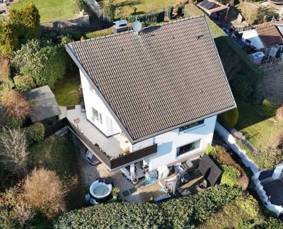 Architektenhaus gesucht? Glück hat ein Zuhause! Ihr Schmuckkästchen bei Engelskirchen!