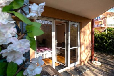 Top-Lage und bezugsfrei: 1-Zimmer-Wohnung mit sonniger Terrasse an der weißen Elster