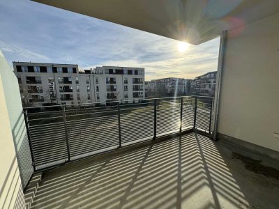 Moderne 2-Zimmer-Wohnung mit sonniger Loggia am königl. Hirschgarten: Entspanntes Wohnen in München