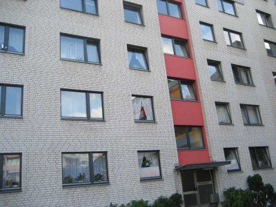 Misburg/Nähe MHH, 2 Zimmer, Balkon, EBK ab 15.5.2024
