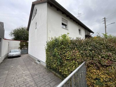 kleines leeres MFH zu verkaufen