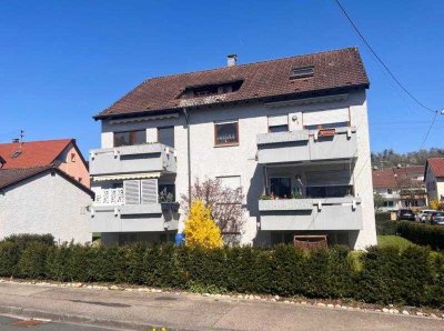 Ideale Lage! Gemütliche 2 Zimmer-Wohnung mit sonnigem Balkon!
