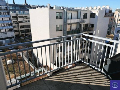 Provisionsfrei: Unbefristete 64m² DG-Wohnung mit Terrasse - U1-Nähe!