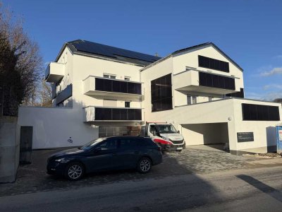Neubau 3 Zimmer All inclusive (Kaltmiete = Pauschalmiete) mit Balkon in Obergriesbach