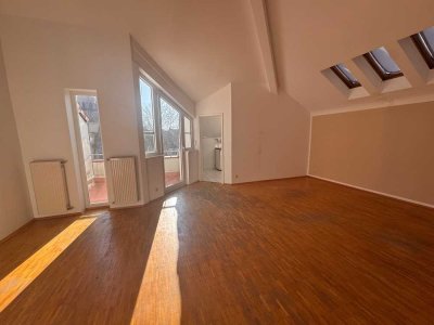 Ich biete eine charmante, lichtdurchflutete Maisonettewohnung in Kaiserslautern Mühlstrasse an.