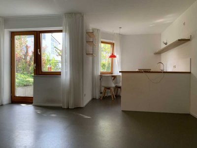 Stilvolle teilmöblierte 1-Zimmer-Wohnung mit Terrasse und Einbauküche am oberen Eselsberg