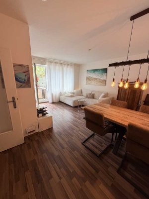 2,5-Zimmer-Wohnung mit Süd-Balkon in Düsseldorf-Oberkassel