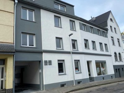 hochwertige 2-Zimmer-Wohnung im 1. OG, modernisiert in Bergisch Gladbach