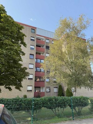 Eigennutzung oder Vermietung ? Zwei-Zimmerwohnung mit Einbauküche und Balkon