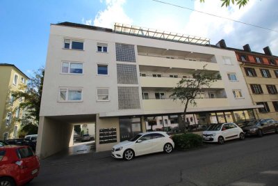 Sofort bezugsfrei - Moderne, sanierte 2 Zimmer-Wohnung mit Balkon, Neu-Ulm Stadtmitte