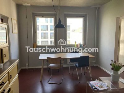 Tauschwohnung: 4- Zi.+Balkon im 5. Stock gegen Wohnung mit weniger Treppen