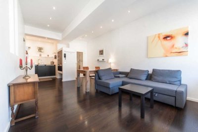 Exklusive 2-Raum-Loft-Wohnung mit luxuriöser Innenausstattung in Stuttgart, Nähe Hölderlinplatz
