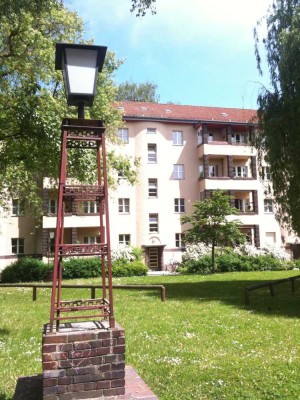 Charmante 2 Zimmer-Altbauwohnung in ruhiger Lage in Zehlendorf