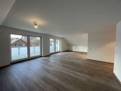 Moderne 4-Zimmer-Dachgeschosswohnung mit Balkon in Rohrbach (Ilm) / Nähe A9 zu vermieten!