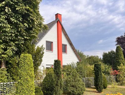 Elegantes Einfamilienhaus mit großem Gartenparadies in Bestlage von Falkensee, A+