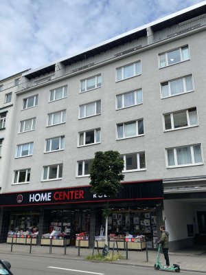 Von Privat, sanierte 1-Zimmer-Wohnung in Köln-Mülheim