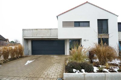 EFH, Bj. 2022, KFW40, Doppelgarage, Keller, Dachterrasse