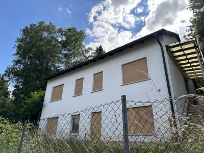 RESERVIERT! Einfamilienhaus mit Potential für drei Wohnungen