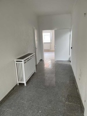 Frisch renoviert: 2,5-Zimmer-Wohnung in Krefeld