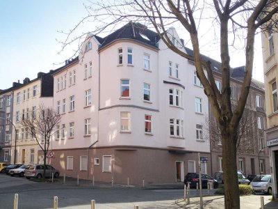 2 Zimmer Wohnung, saniert, im 2. OG in Dortmund Hafenviertel