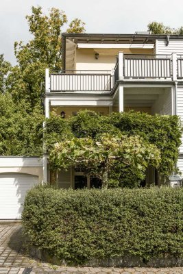 Townhouse Ölmühlweg - direkt am Woogtal mit Burgblick, Garage und kleinem Garten