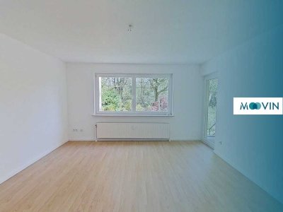 Frisch renoviert: Helle 4-Zimmer-Erdgeschosswohnung mit Balkon!