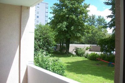 Schönes " Single-Appartement " Weinheim / West
