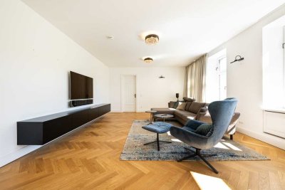 Exklusives Wohnen am Holzplatz – hochwertig saniert & provisionsfrei vom Eigentümer