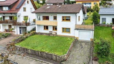 Einfamilienhaus mit Einliegerwohnung in ruhiger Wohnlage