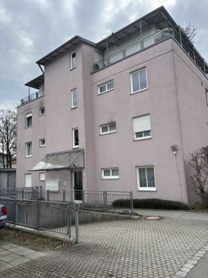 Zuhause mit 2 Zimmern in Augsburg-Pfersee
