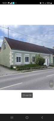 Renovierungsbedürftiges Einfamilienhaus mit Garten und Keller in Hohenruppersdorf