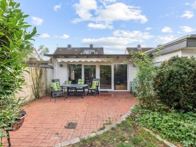 Bungalowähnliches, seniorengerechtes Reihenmittelhaus mit barrierearmen Erdgeschoss in Neumünster