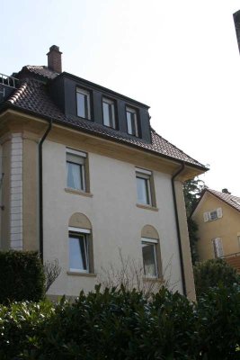 Exklusive, helle und hochwertig ausgestattete DG-Maisonettewohnung in Stuttgart UT/Lugin