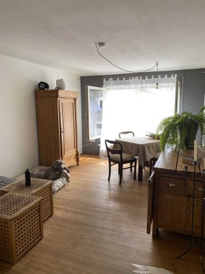 Ruhige, sonnige 2-Zimmer-Wohnung mit gehobener Innenausstattung in Nürnberg