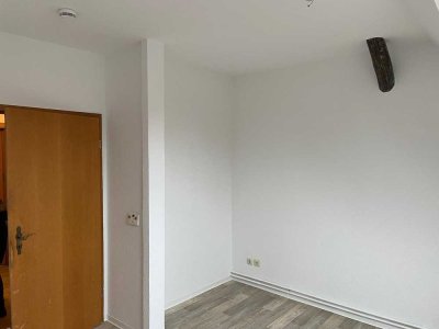 renovierte 30 m² 1,5Z-Wohnung in Fachwerkhaus